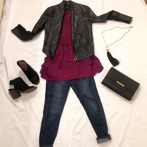 Sleeveless wine blouse